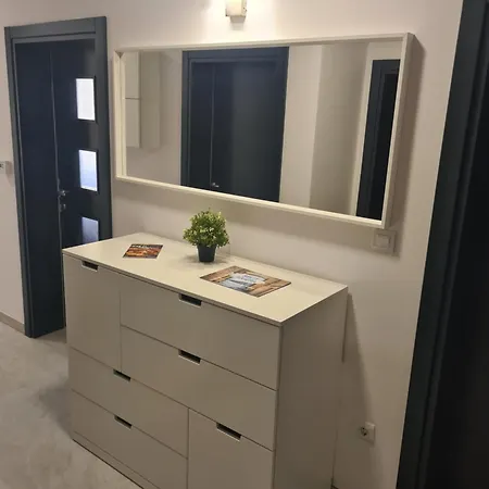 Ivana 3 * Podstrana