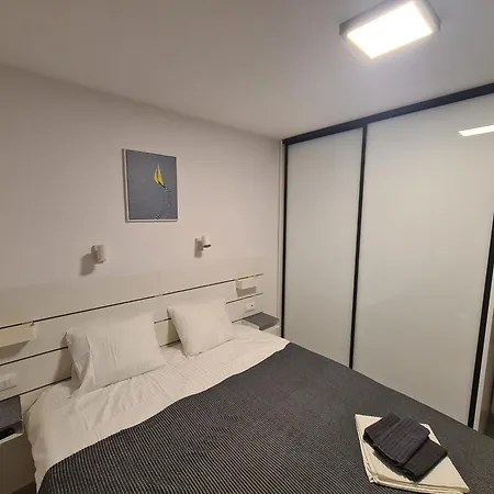 Apartamento Ivana 3 *